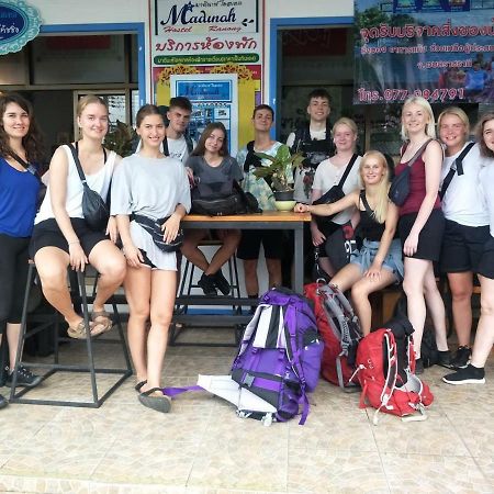 Madinah Hostel Ranong Ban Lum Than エクステリア 写真