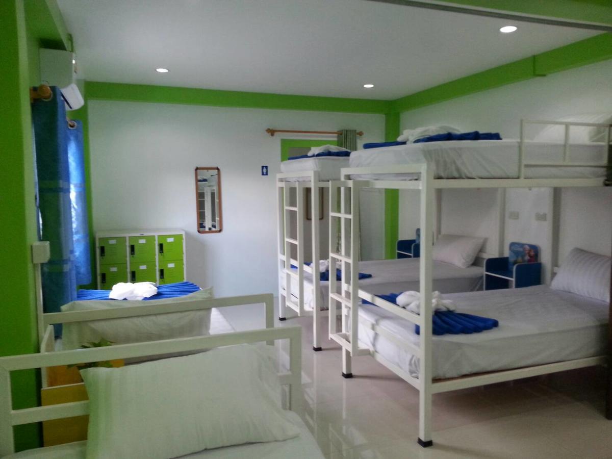 Madinah Hostel Ranong Ban Lum Than エクステリア 写真