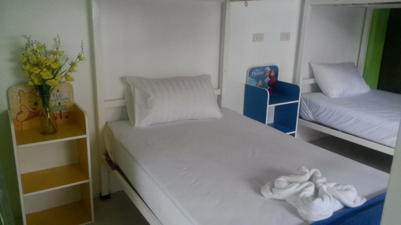 Madinah Hostel Ranong Ban Lum Than エクステリア 写真
